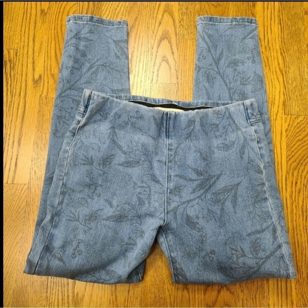 Soft Surroundings Pull on Jean Jeggings Leaf Print